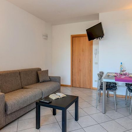 6 Happiness Apartment Toscolano Maderno Exterior foto