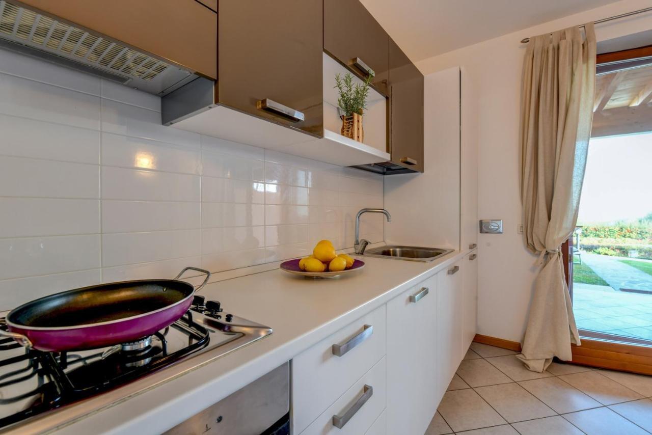 6 Happiness Apartment Toscolano Maderno Exterior foto
