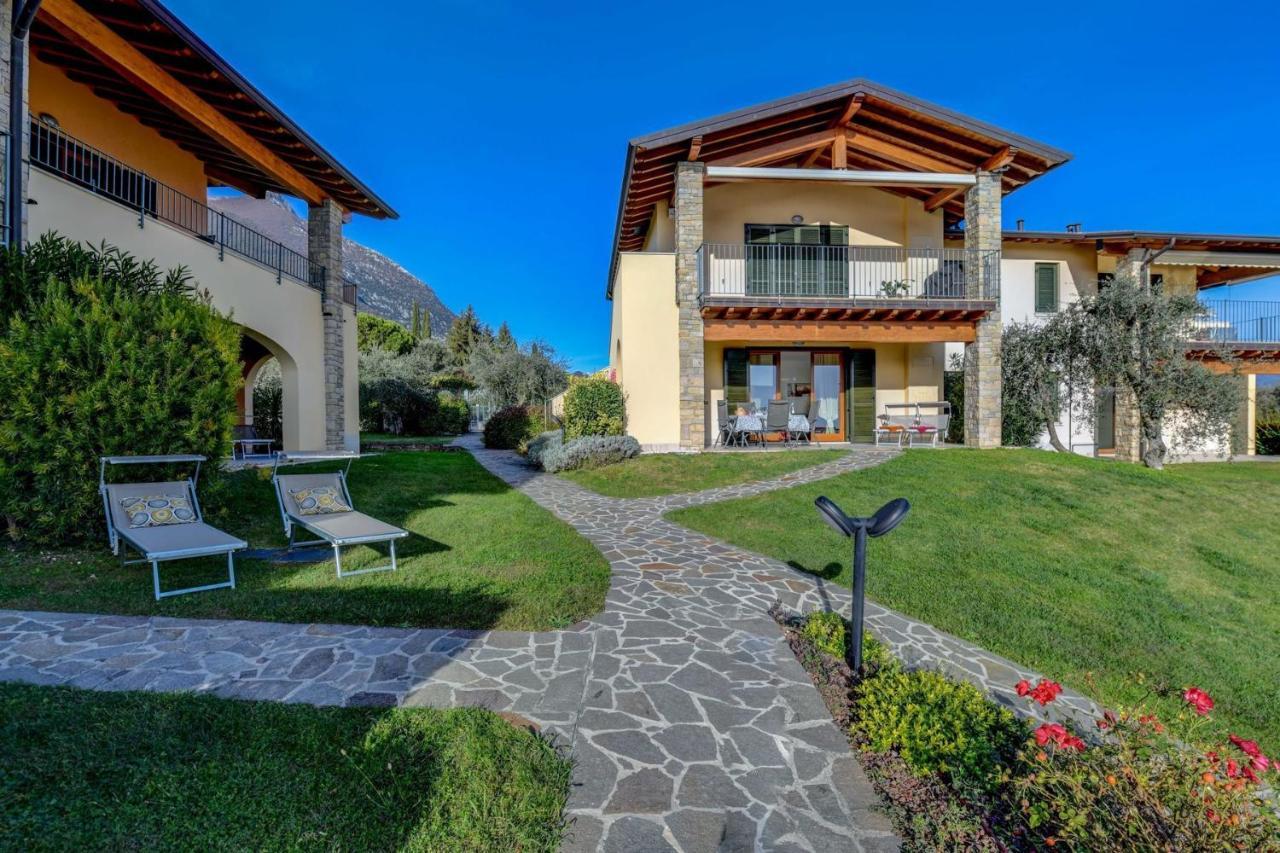 6 Happiness Apartment Toscolano Maderno Exterior foto