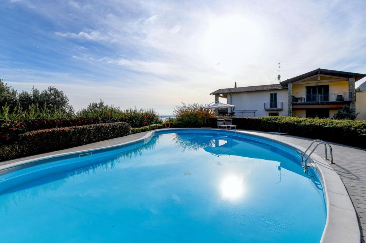 6 Happiness Apartment Toscolano Maderno Exterior foto