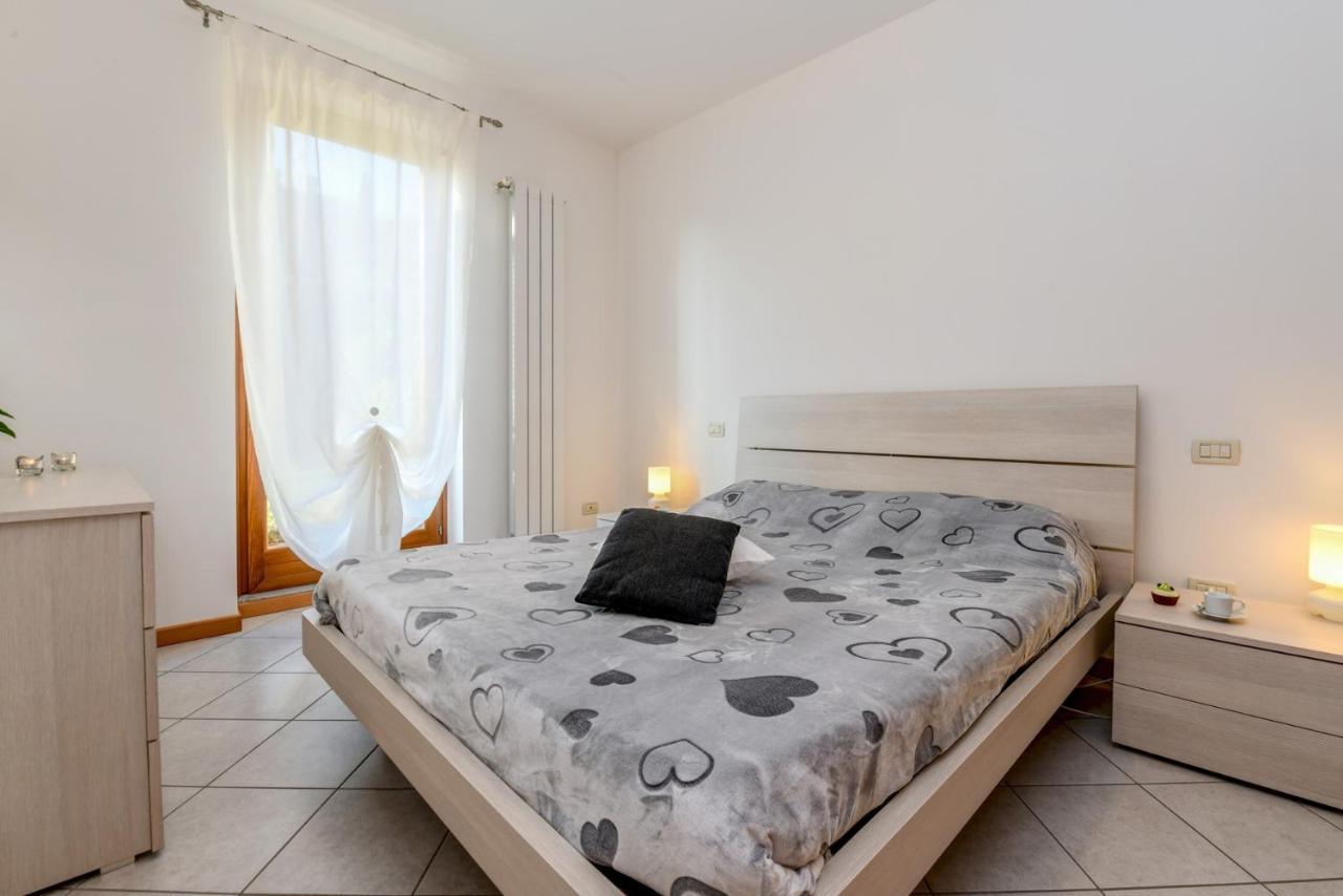 6 Happiness Apartment Toscolano Maderno Exterior foto