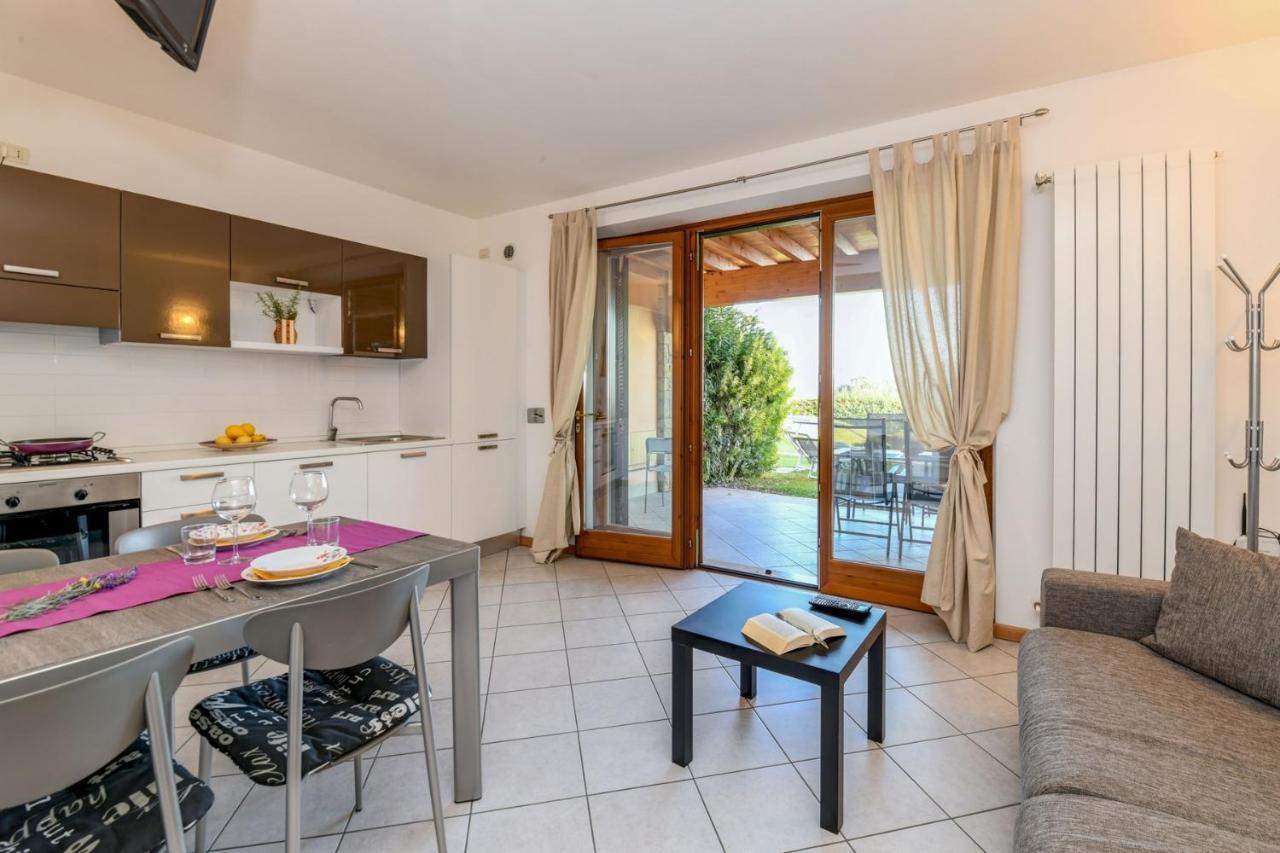 6 Happiness Apartment Toscolano Maderno Exterior foto