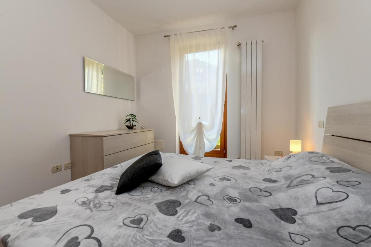 6 Happiness Apartment Toscolano Maderno Exterior foto